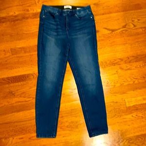 Angels Forever Young Sculpting Jeans